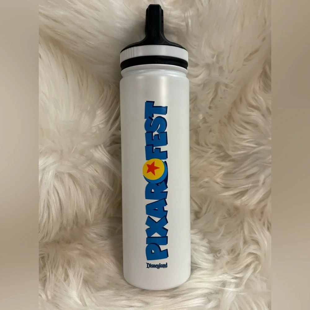 Disney disneyland pixar